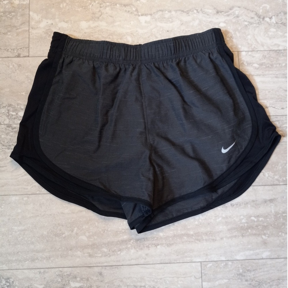 NWT Nike‎ Dri Fit gray black standard fit lined womens running shorts SIZE S
